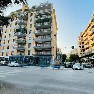 Appartamento Wood & White, Palermo